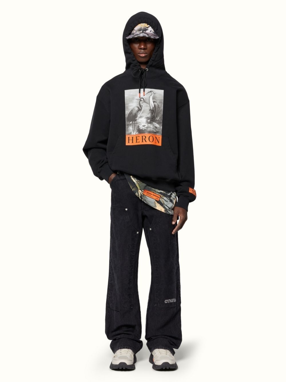graphic-print pullover hoodie - 2
