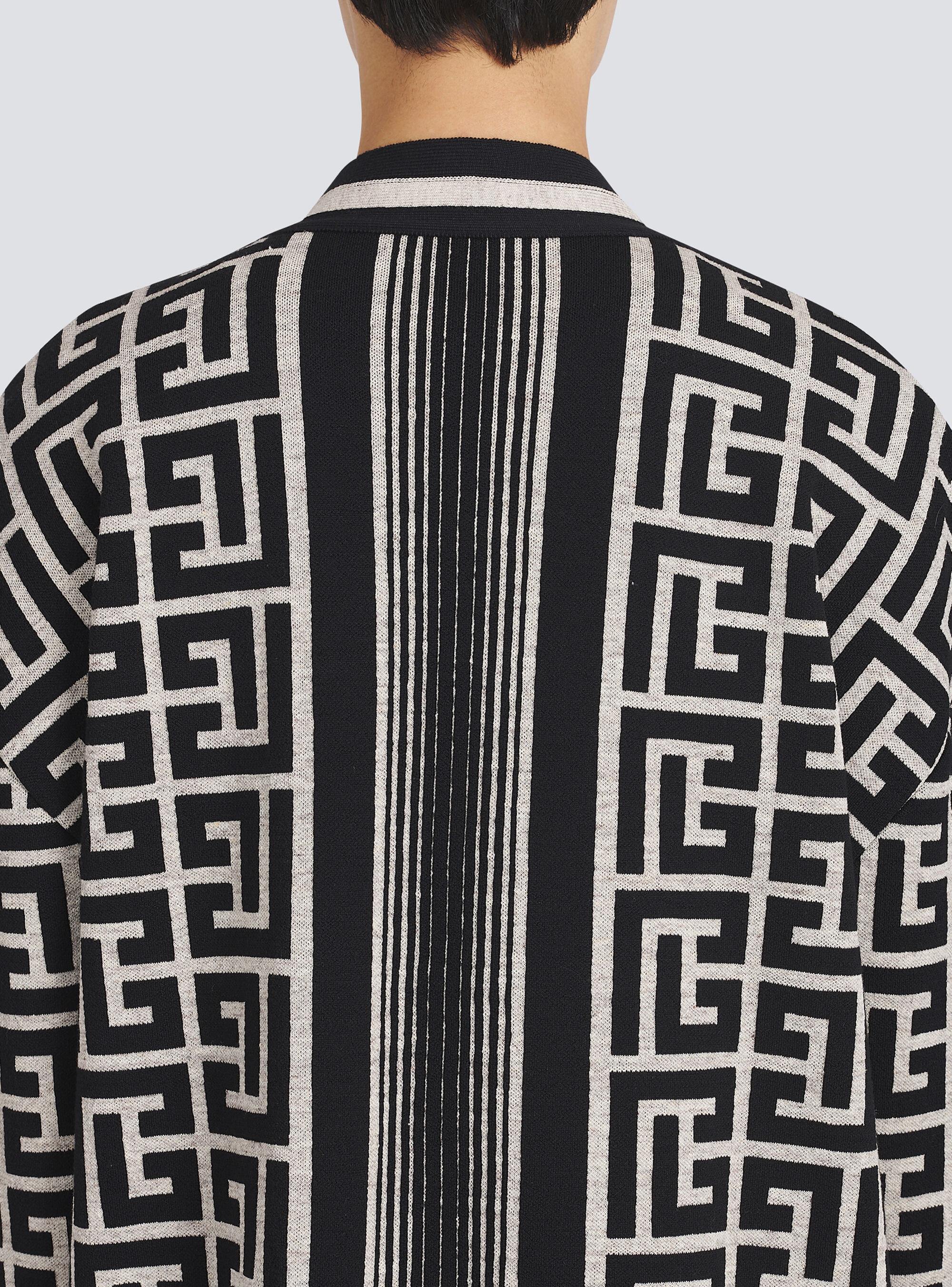 Oversized wool sweater with Balmain monogram - 8