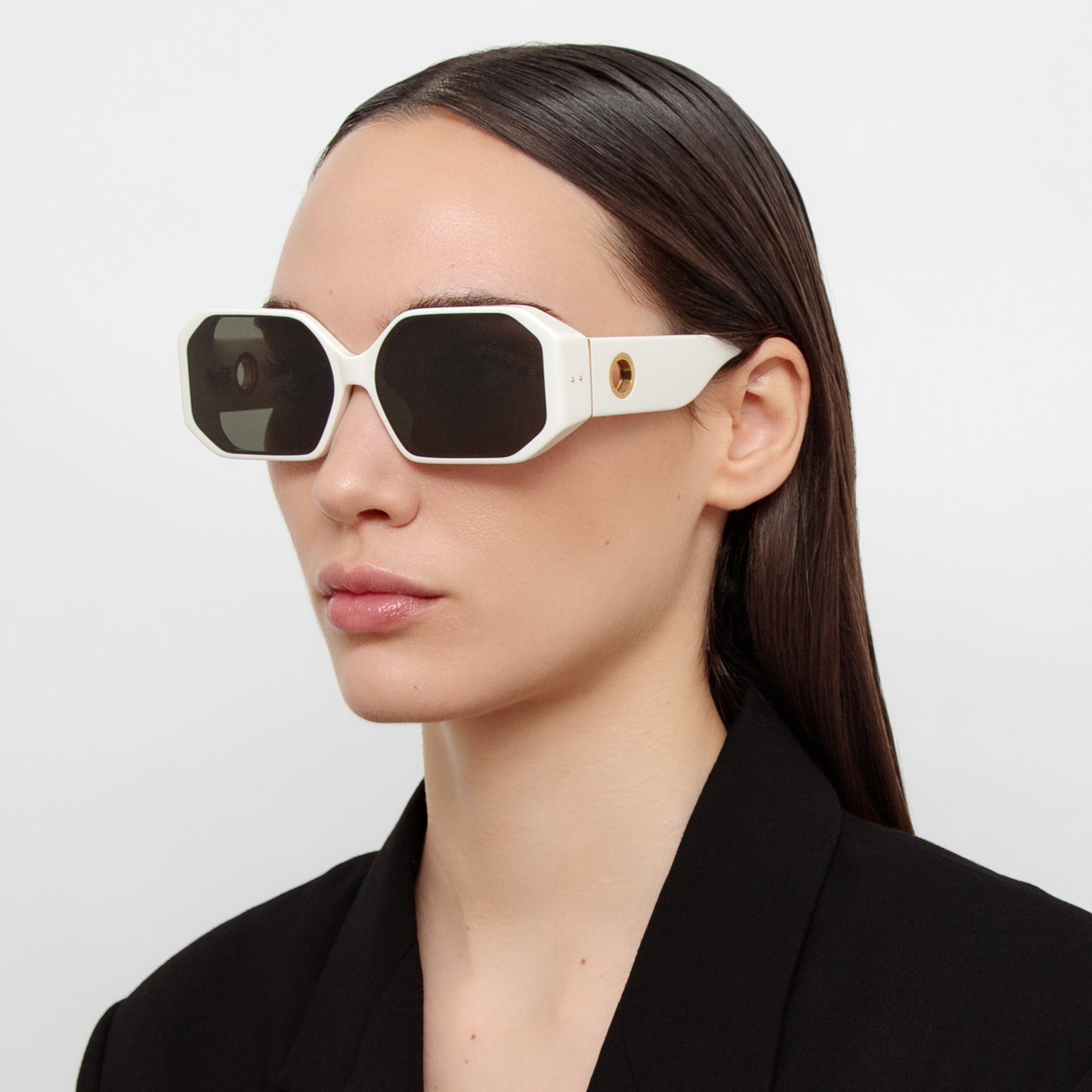 BAILEY ANGULAR SUNGLASSES IN WHITE - 2