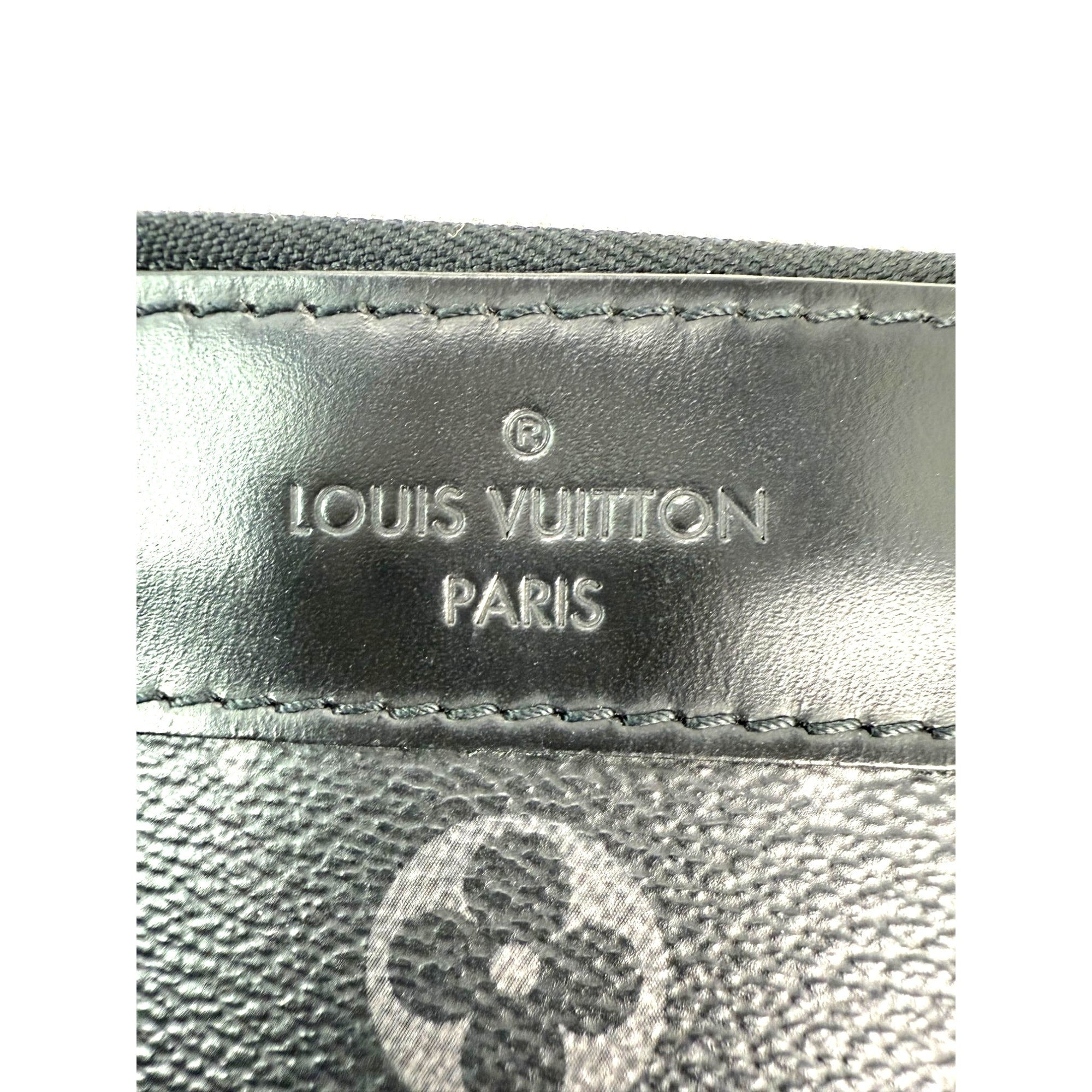 Louis Vuitton Black Monogram Eclipse Discovery GM Pochette Clutch Bag - 4