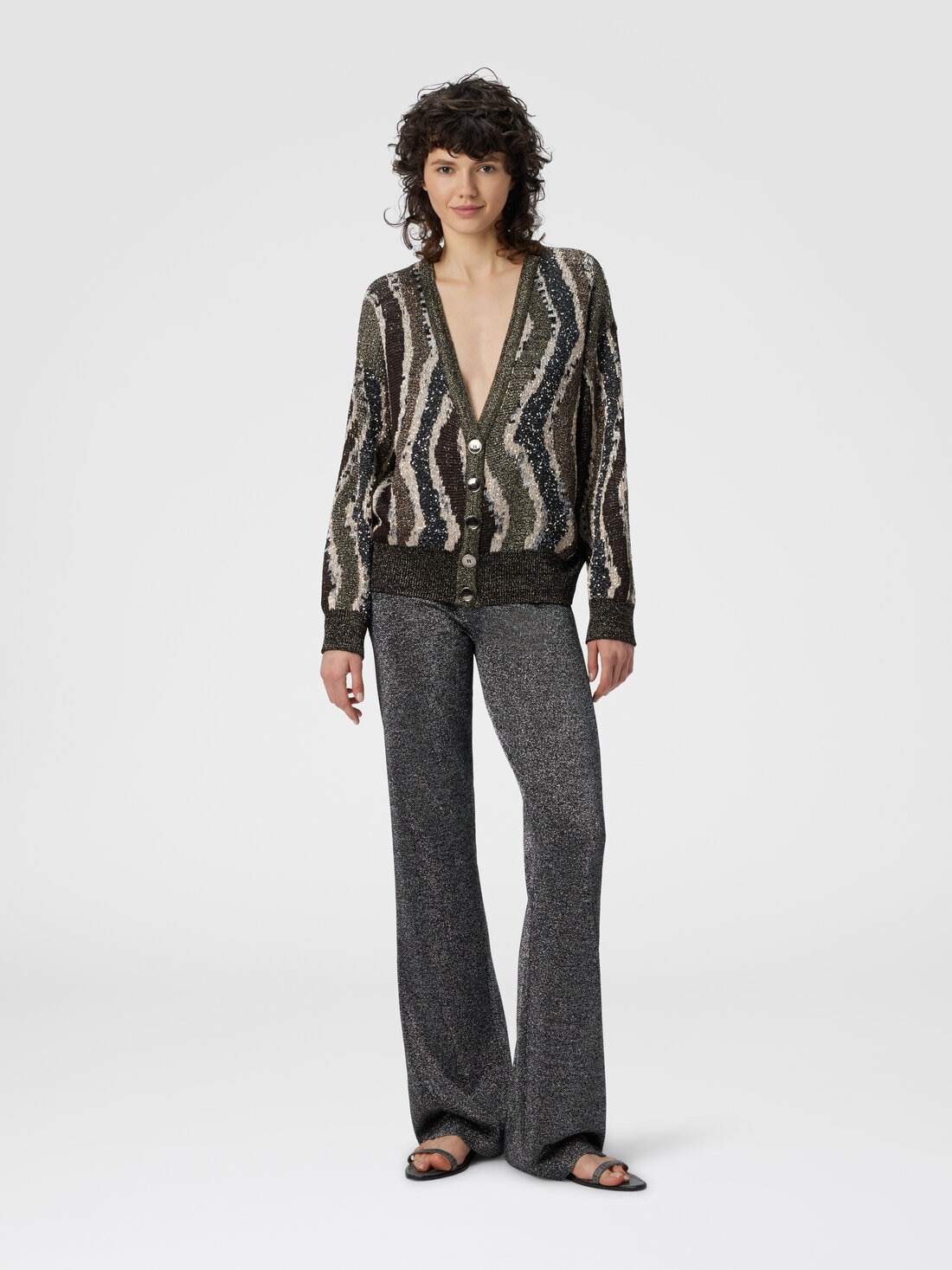 Boxy Cardigan with Buttons and Wave Pattern - 2