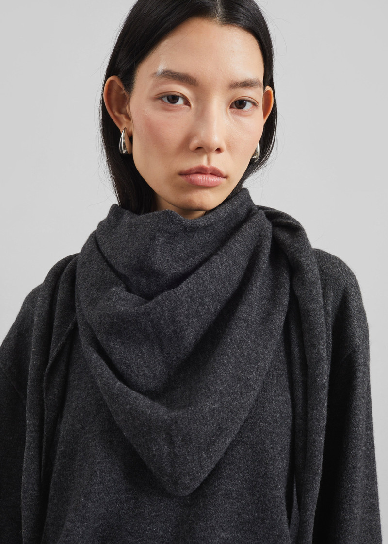 Vermont Scarf Sweater - Charcoal 4
