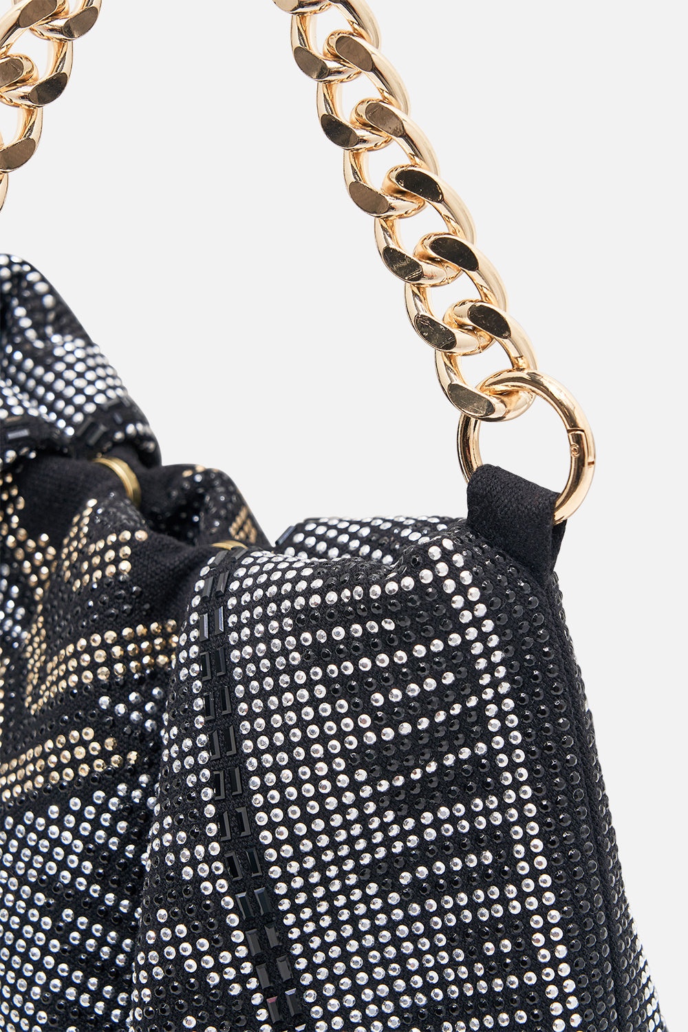 SMALL CLUTCH WITH CHAIN 4