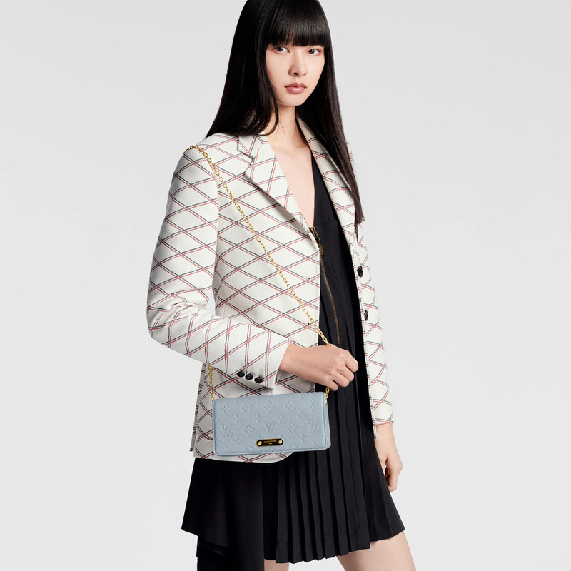 Wallet On Chain Lily 8