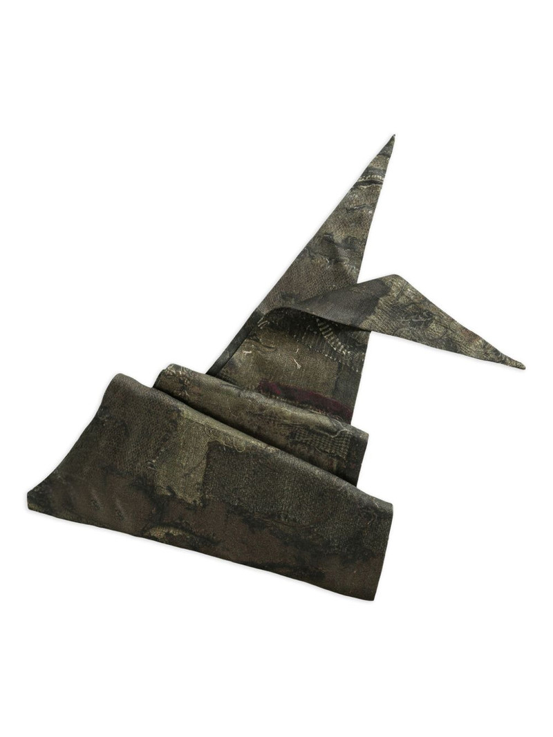 Ziggy Chen pointed-tip patchwork scarf outlook