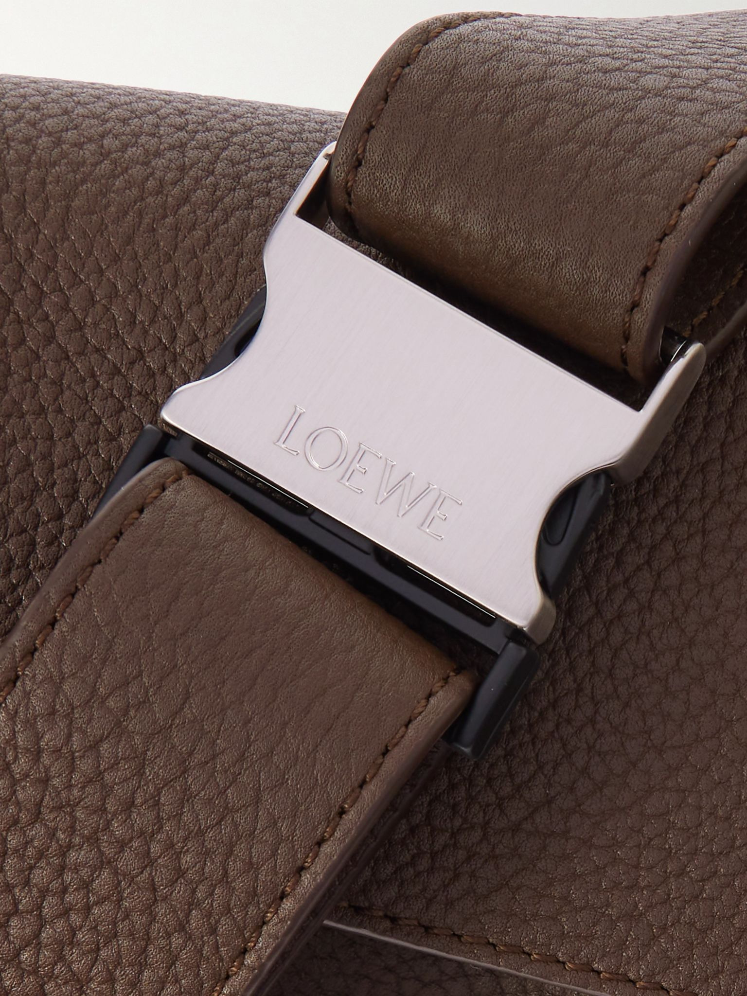 Puzzle Edge Small Full-Grain Leather Belt Bag Dark brown - 4