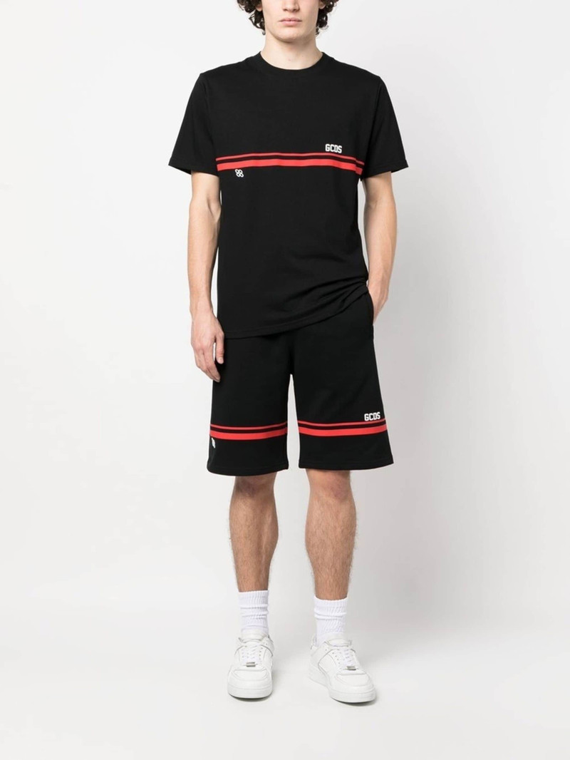 Gcds logo-print short-sleeve T-shirt outlook