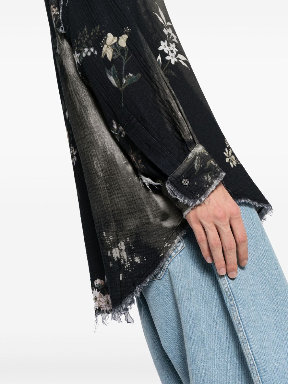 Shredded Seam floral print shirt - 5
