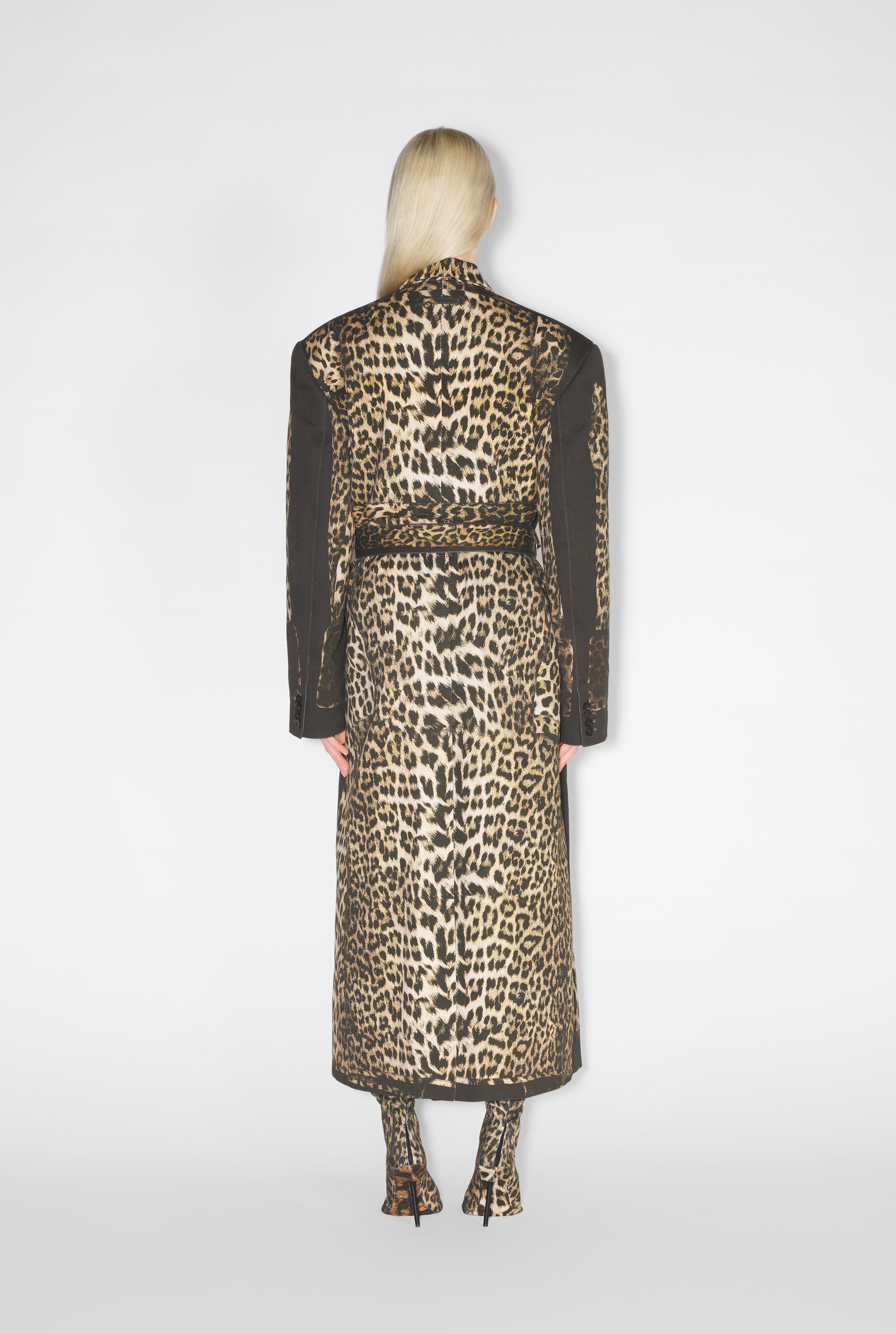 THE LEOPARD COAT - 3