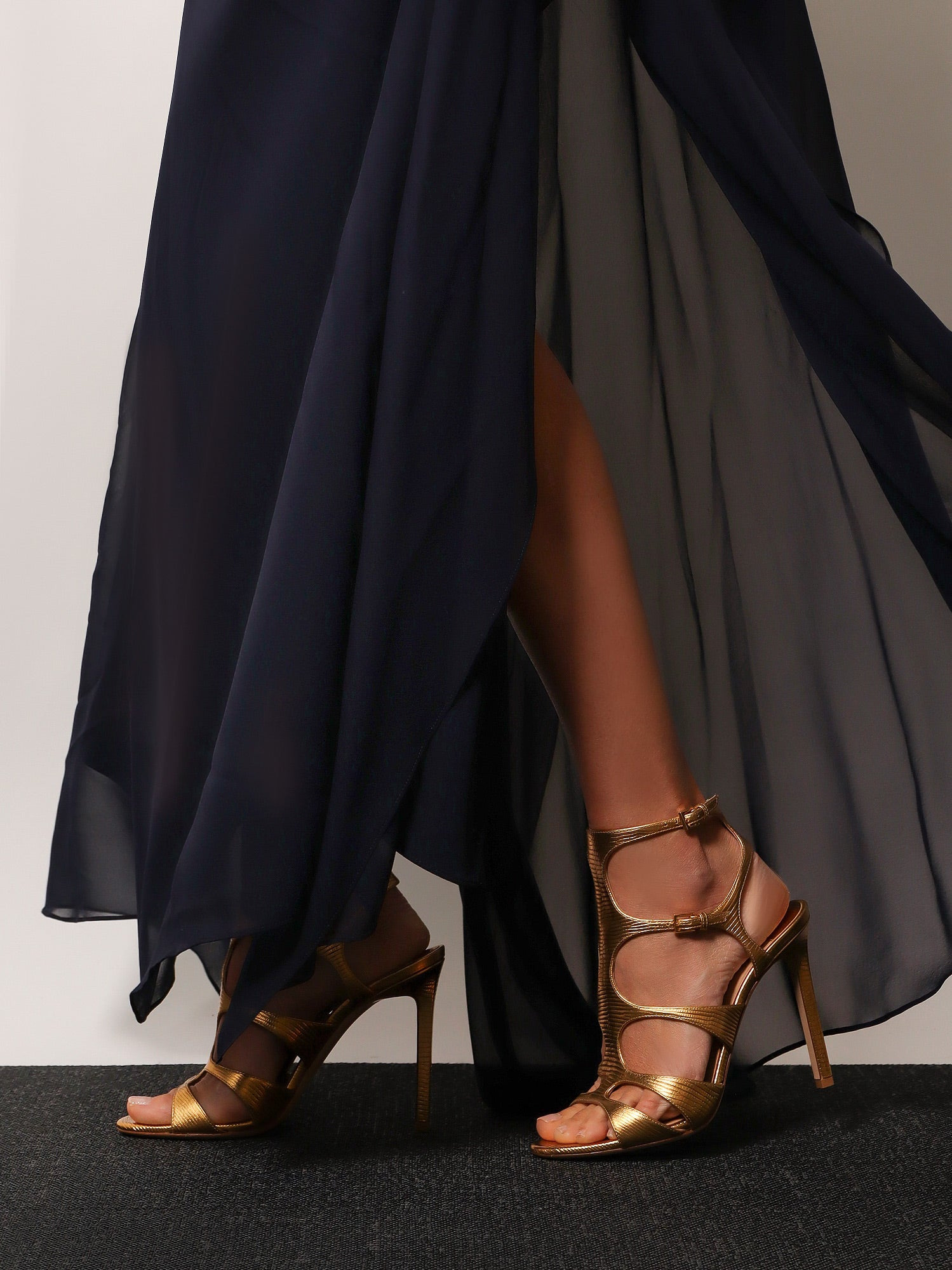 Laminated Leather Sandals With Croco Print - 2