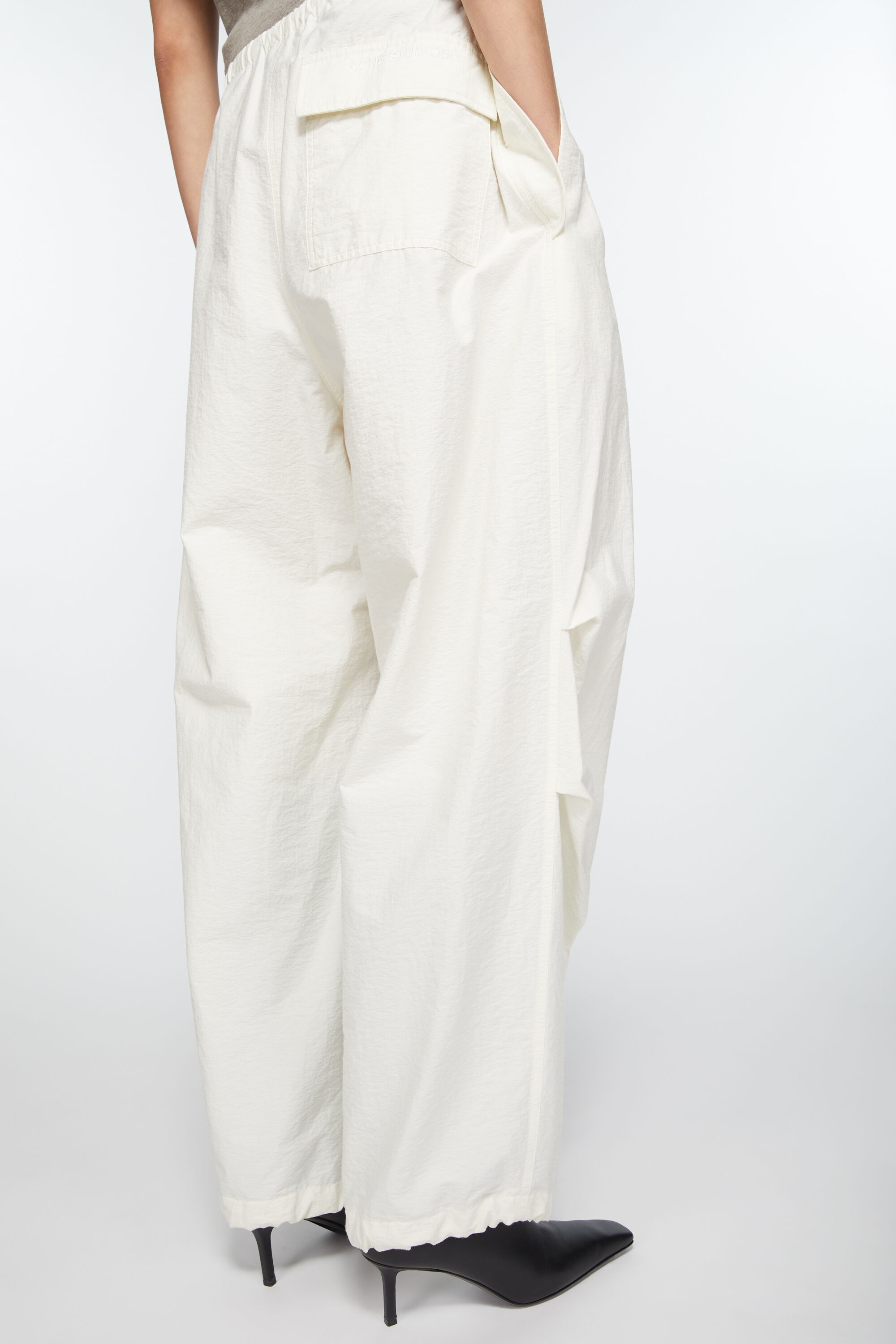 Relaxed fit trousers - White - 5
