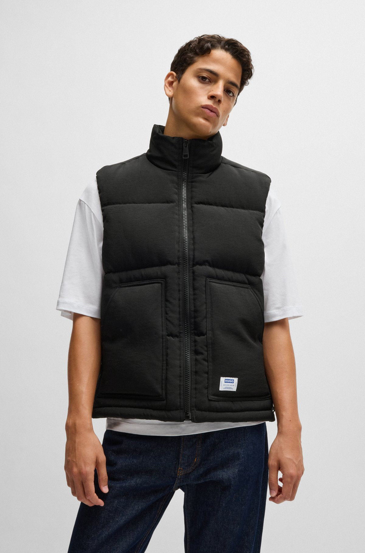 WATER-REPELLENT GILET WITH BLUE LOGO LABEL - 2