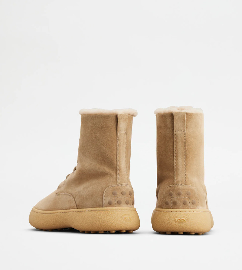 Tod's TOD'S W. G. LACE-UP ANKLE BOOTS IN SUEDE - BEIGE outlook
