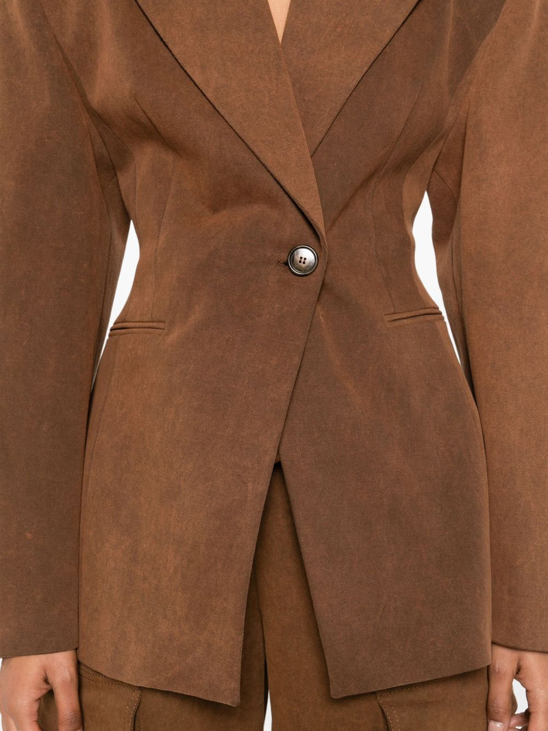 single-breasted blazer 5