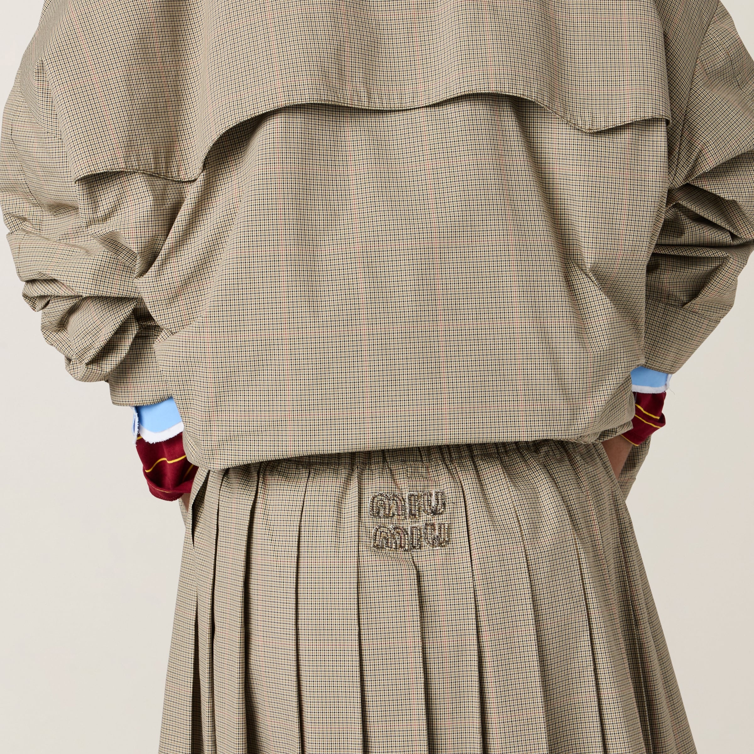Pleated checked technical fabric midi-skirt - 5