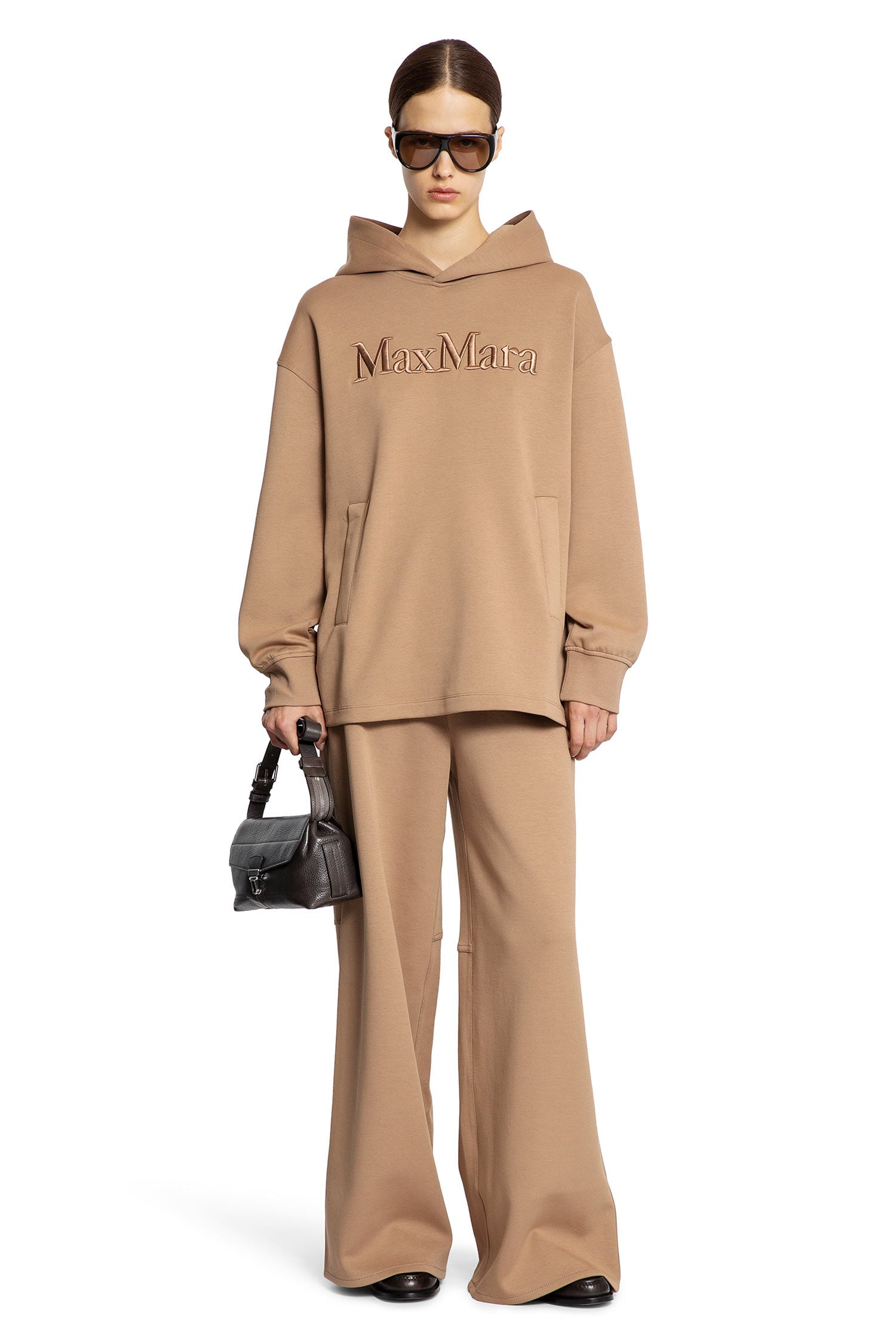 Oversized-Logo-Hoodie - 4