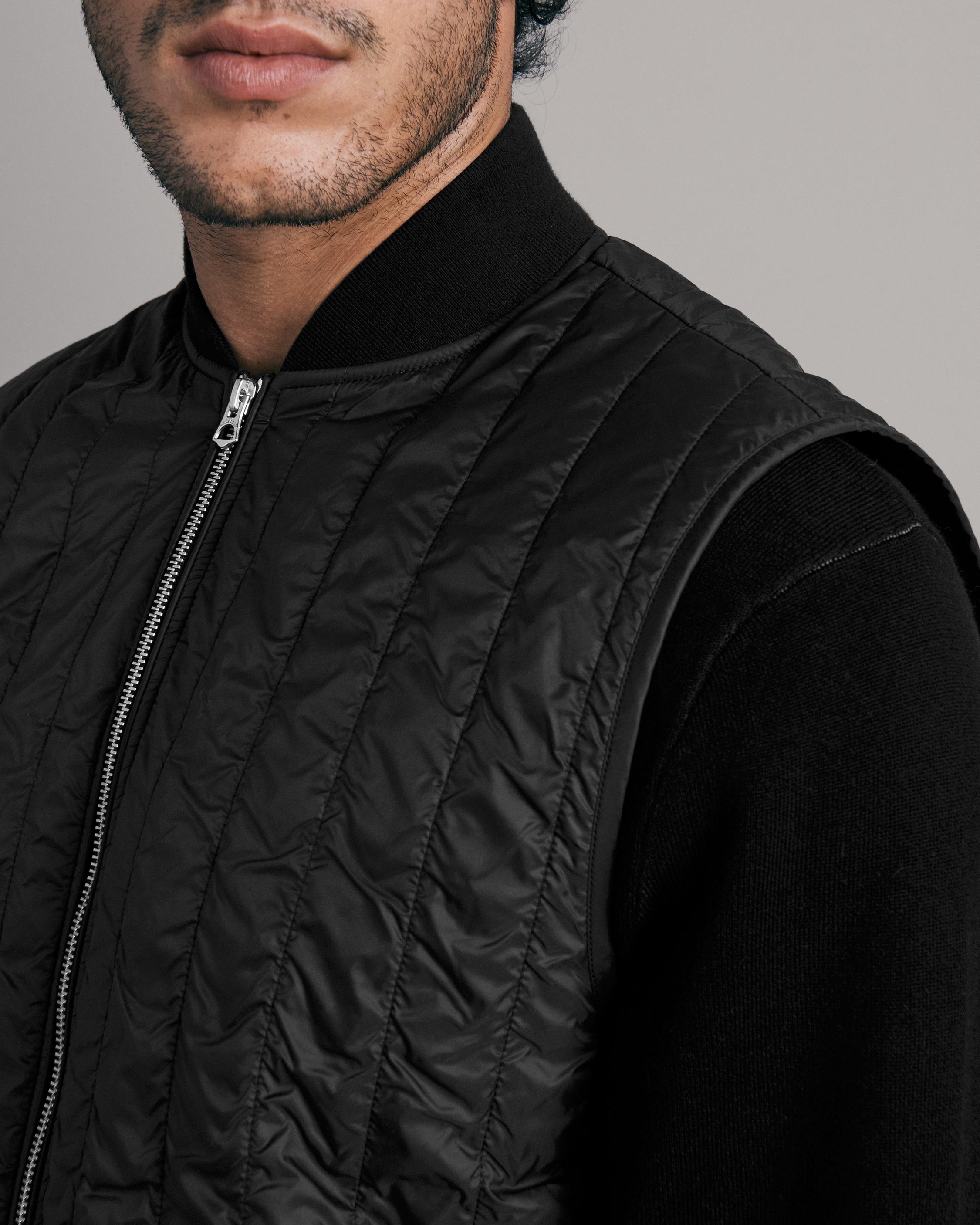 Quilted Asher Nylon Vest
Slim Fit Vest - 6