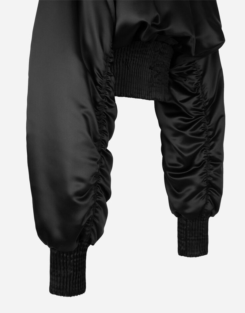 Draped 소매를 가진 짧은 duchesse bomber 재킷 9