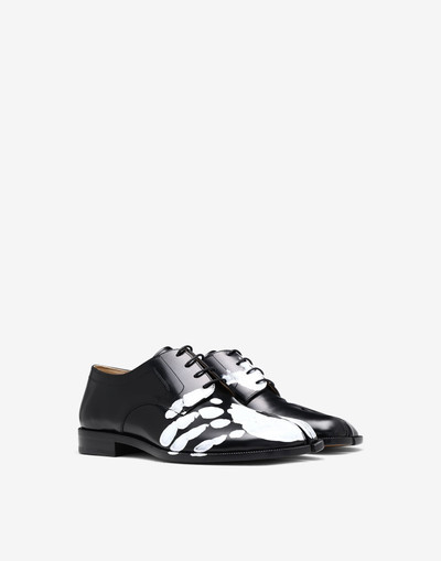 Maison Margiela Tabi hand-painted lace-up shoes outlook