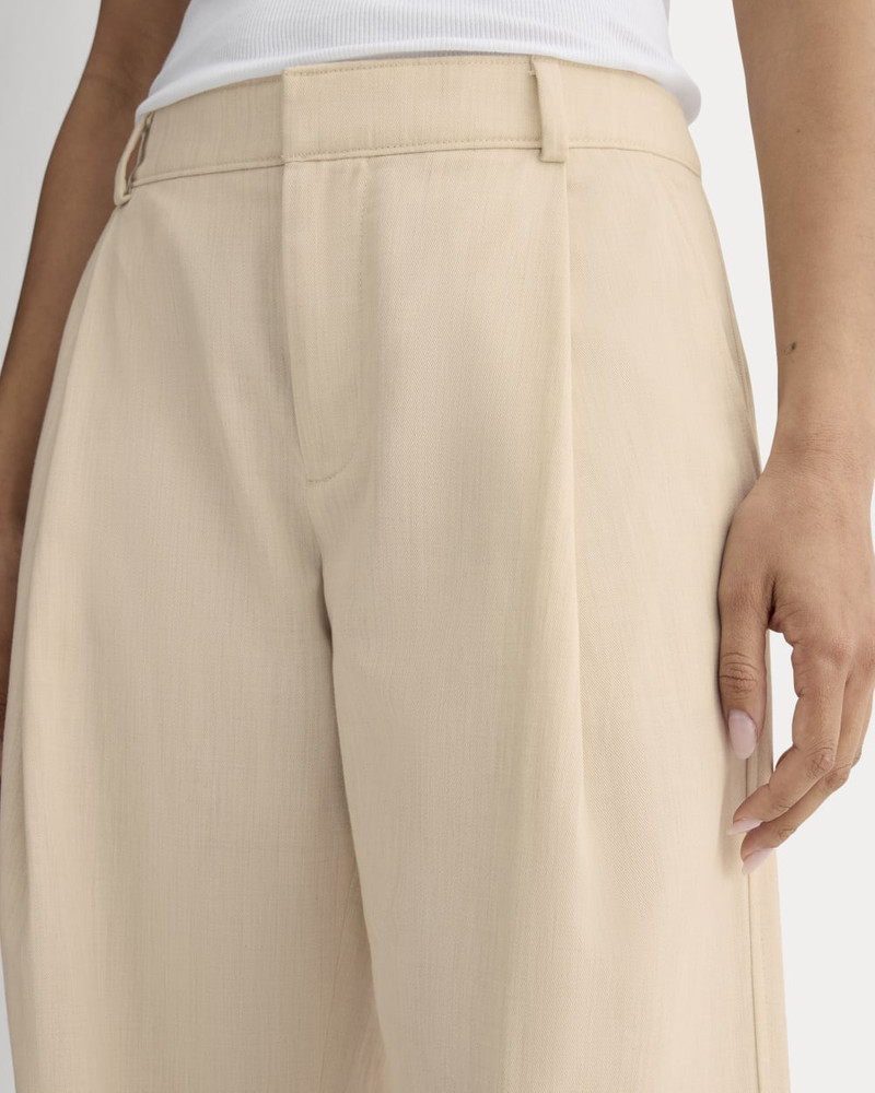 THE LOW-RISE CHINO 4