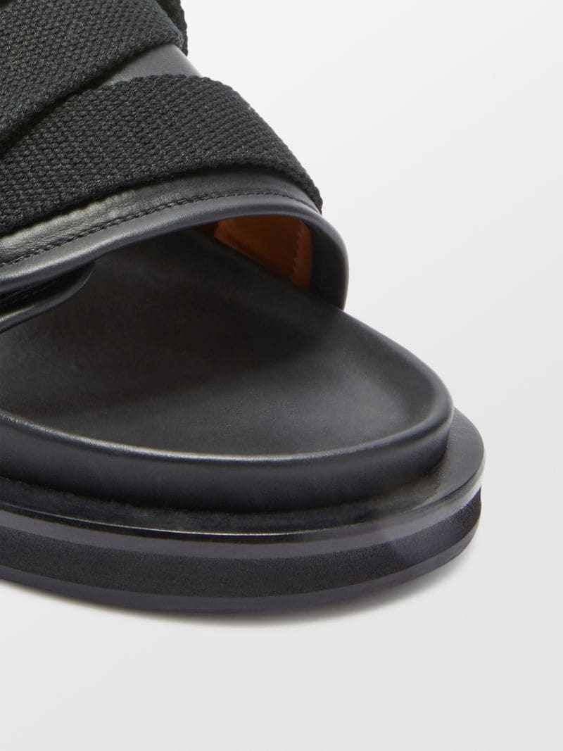 PADDED SANDAL - 5