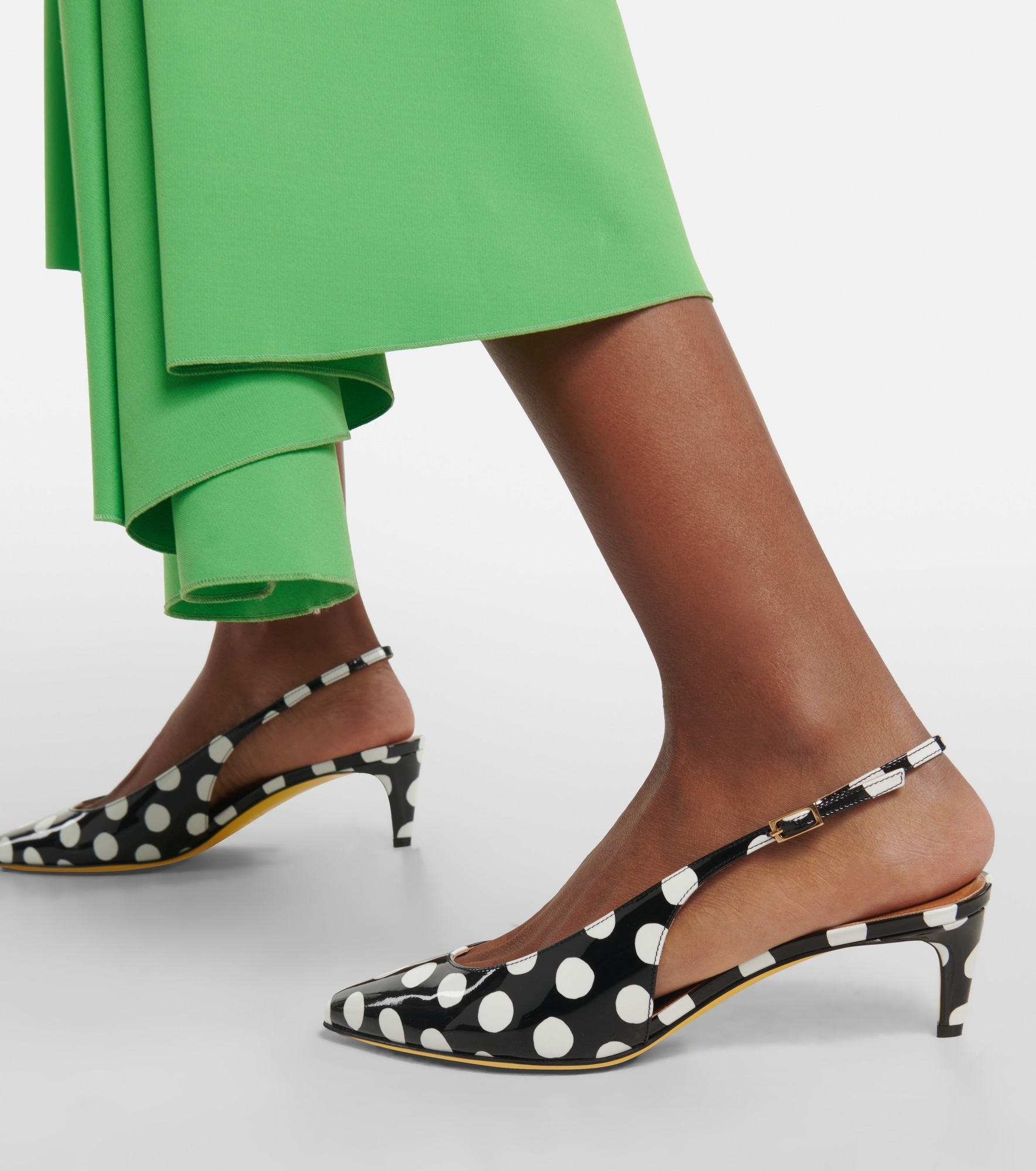 Polka-dot patent leather slingback pumps - 4