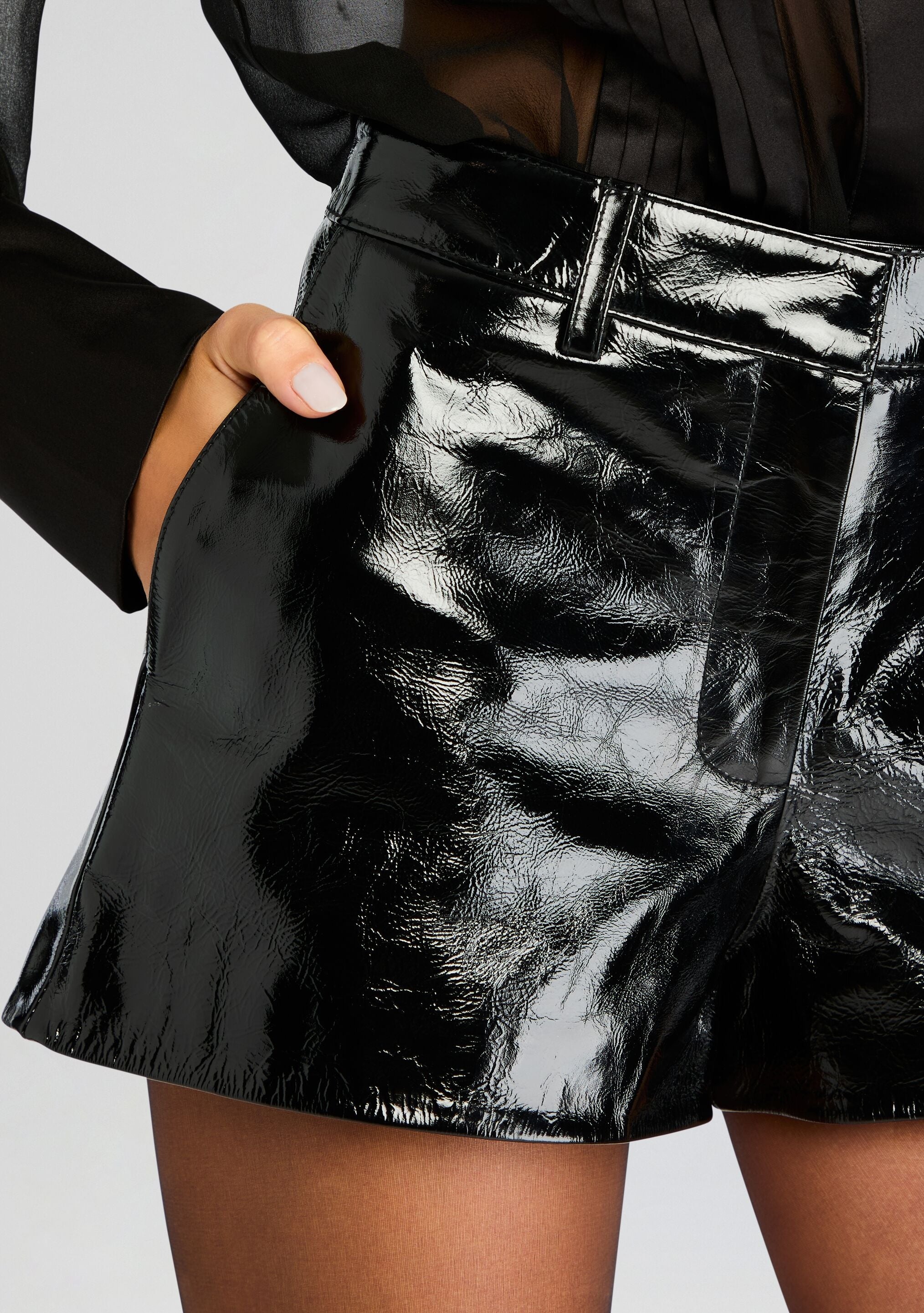 NAYA LEATHER SHORT - 3
