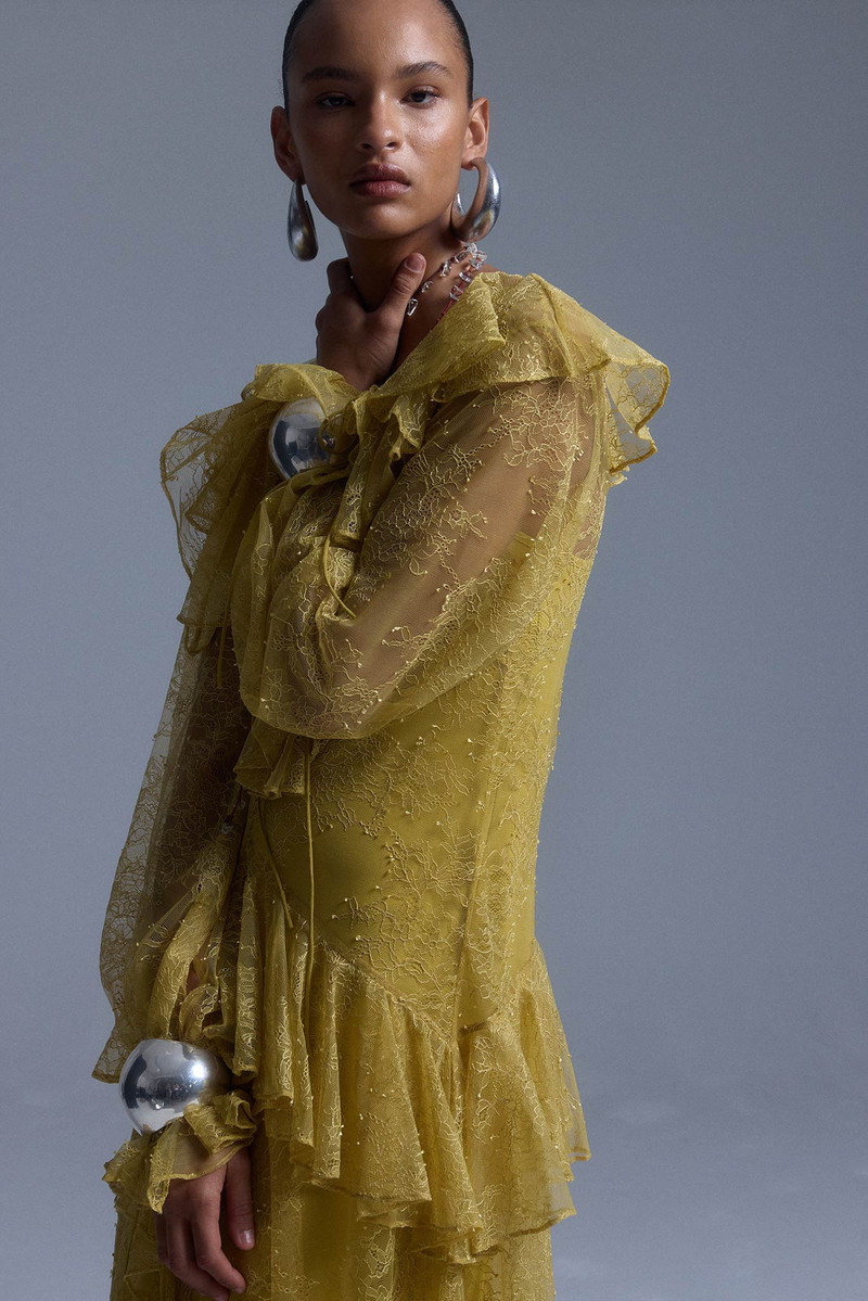 ESEN MAXI DRESS IN YELLOW LACE 5