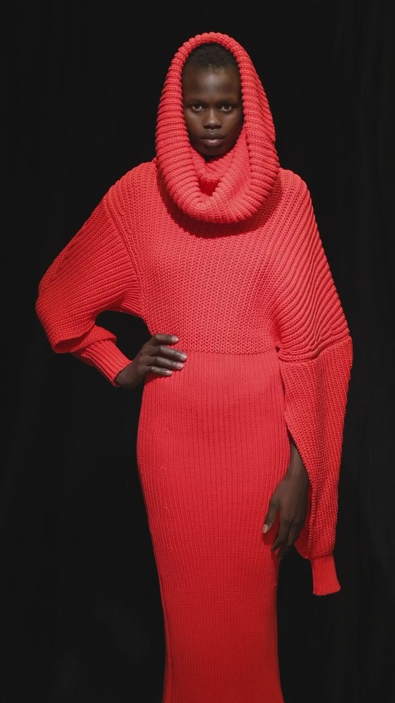 KNIT MAXI SNOOD DRESS WITH SLEEVE OPENING RED 7