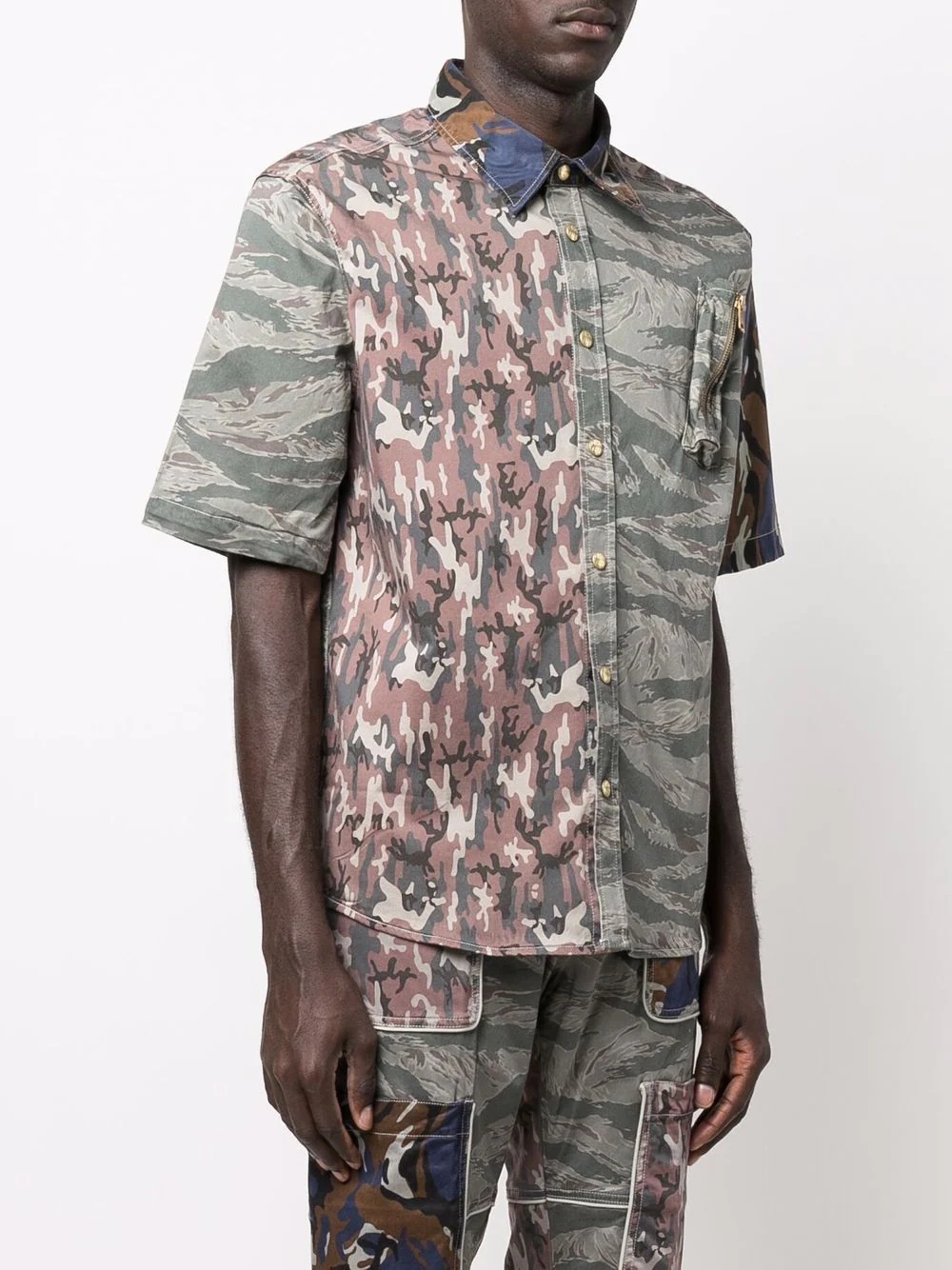 camouflage-print short-sleeved shirt - 3