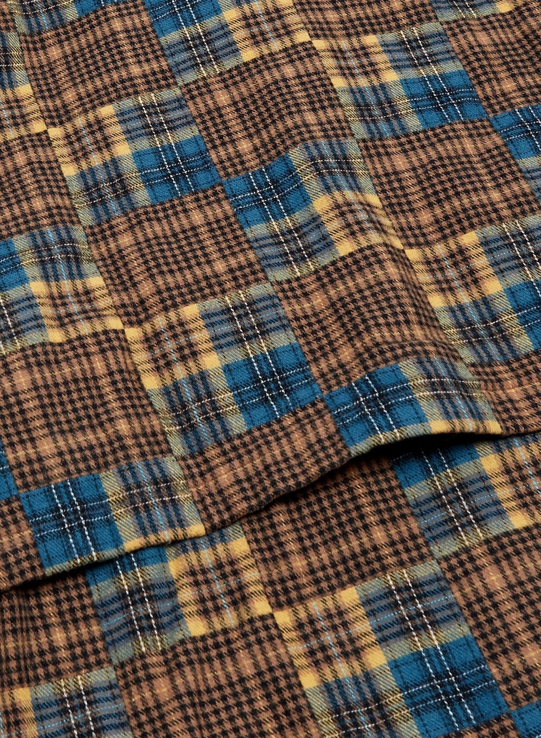 Overshirt with Cape in Gold Check - 6