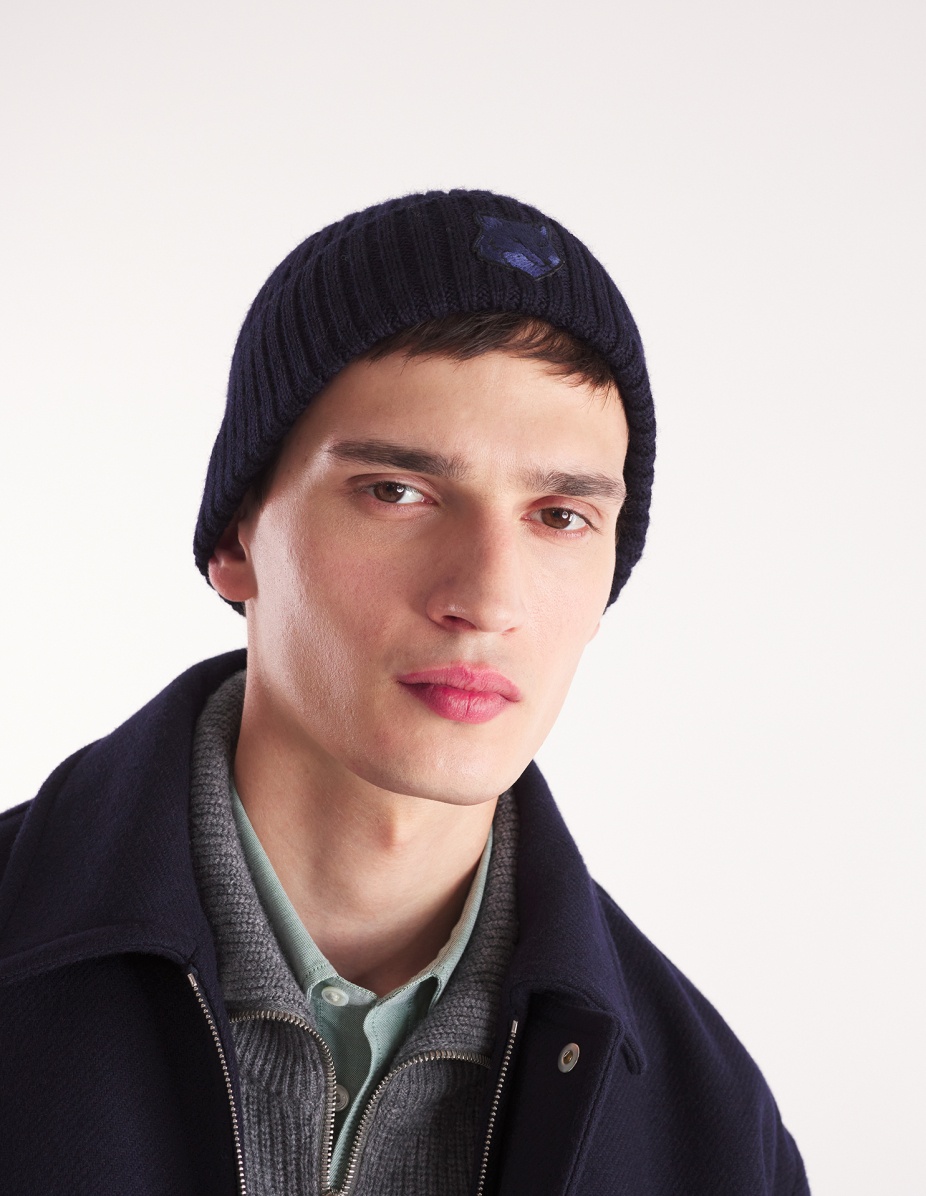 BOLD FOX HEAD BEANIE - 2