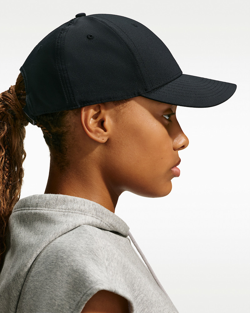 Nike Dri-FIT Club Structured Metal Logo Cap 4