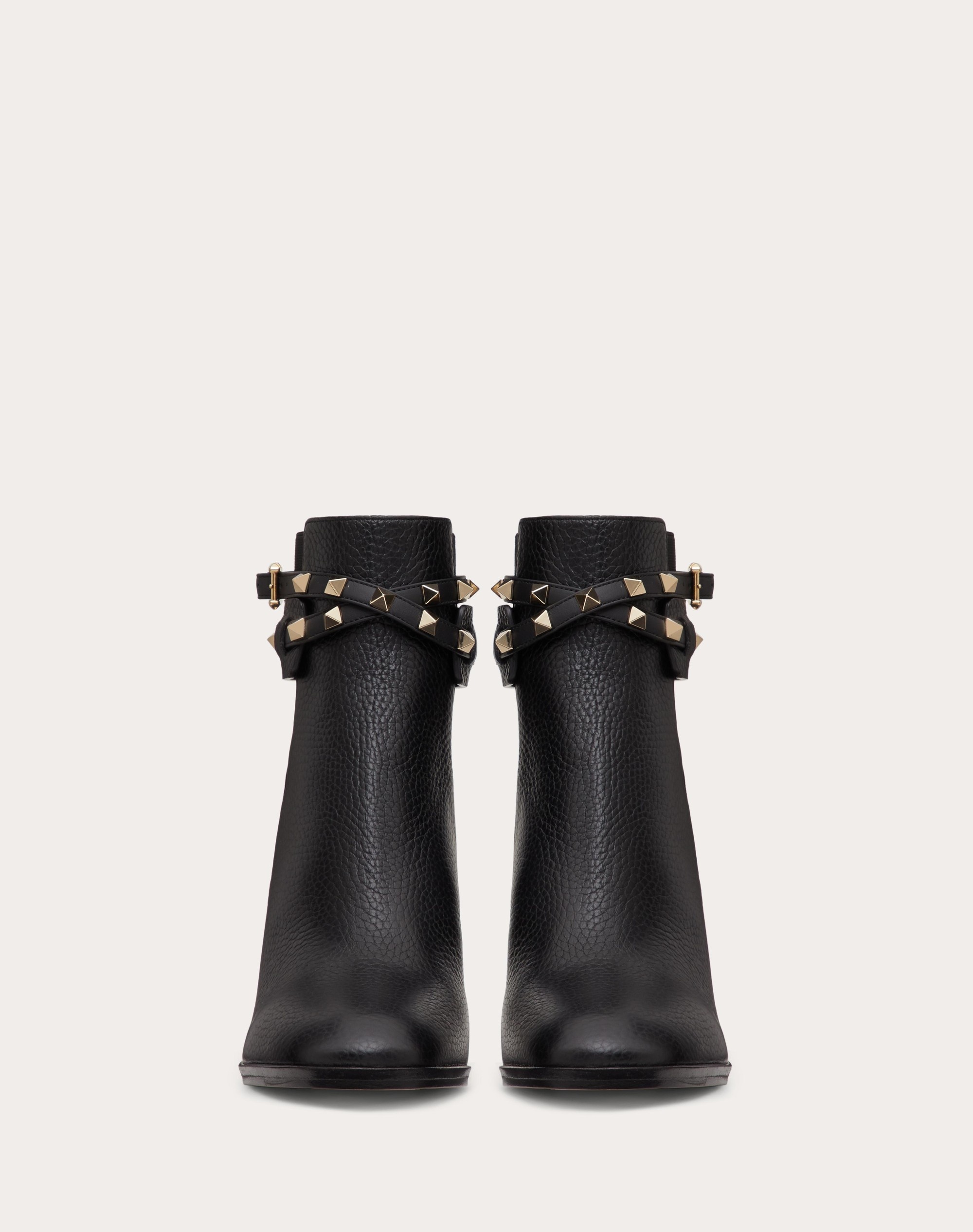 ROCKSTUD GRAINY CALFSKIN ANKLE BOOT 90 MM - 4