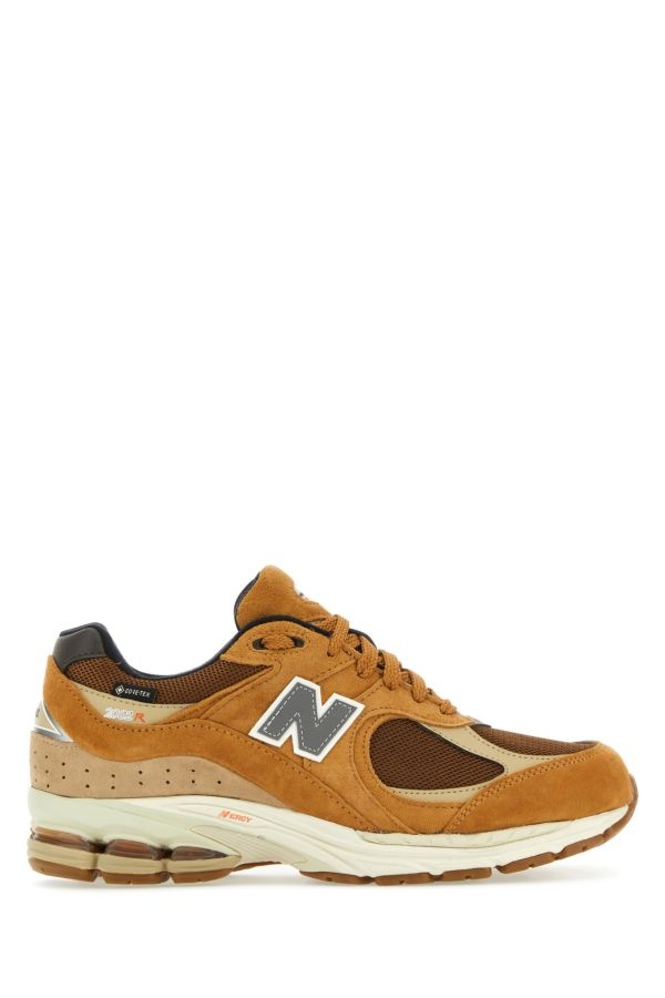 スニーカー NEW BALANCE Camel Suede And Mesh 2002R Sneakers New Balance Camel suede and mesh 2002R sneakers