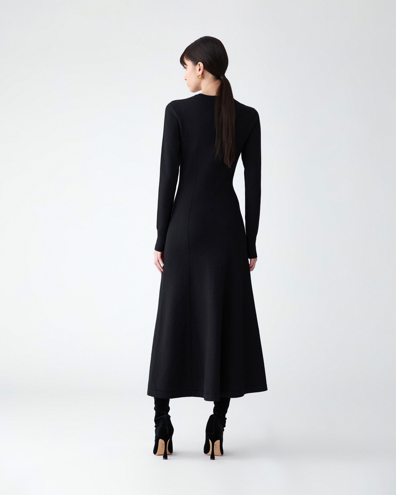 Chrysanthemum-Embroidered Midi Knit Dress 3