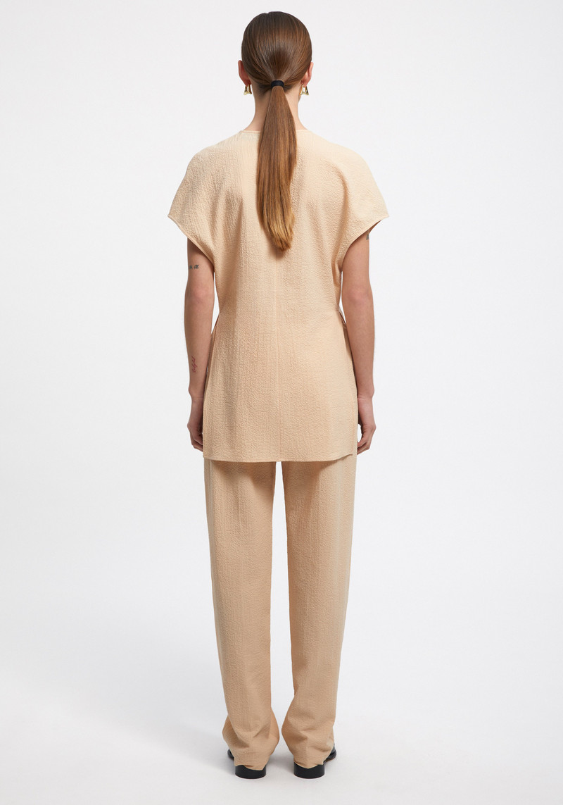 TENNYSON
Fluid top 4