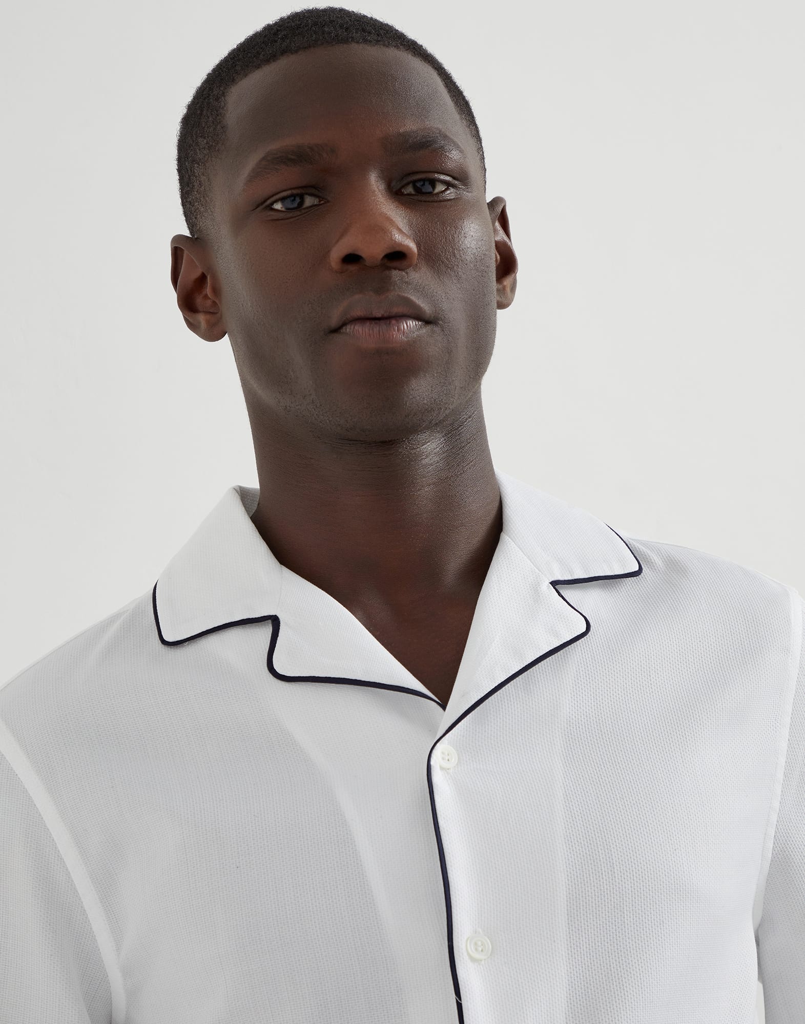 Honeycomb texture cotton easy fit shirt with camp collar and piping - 3