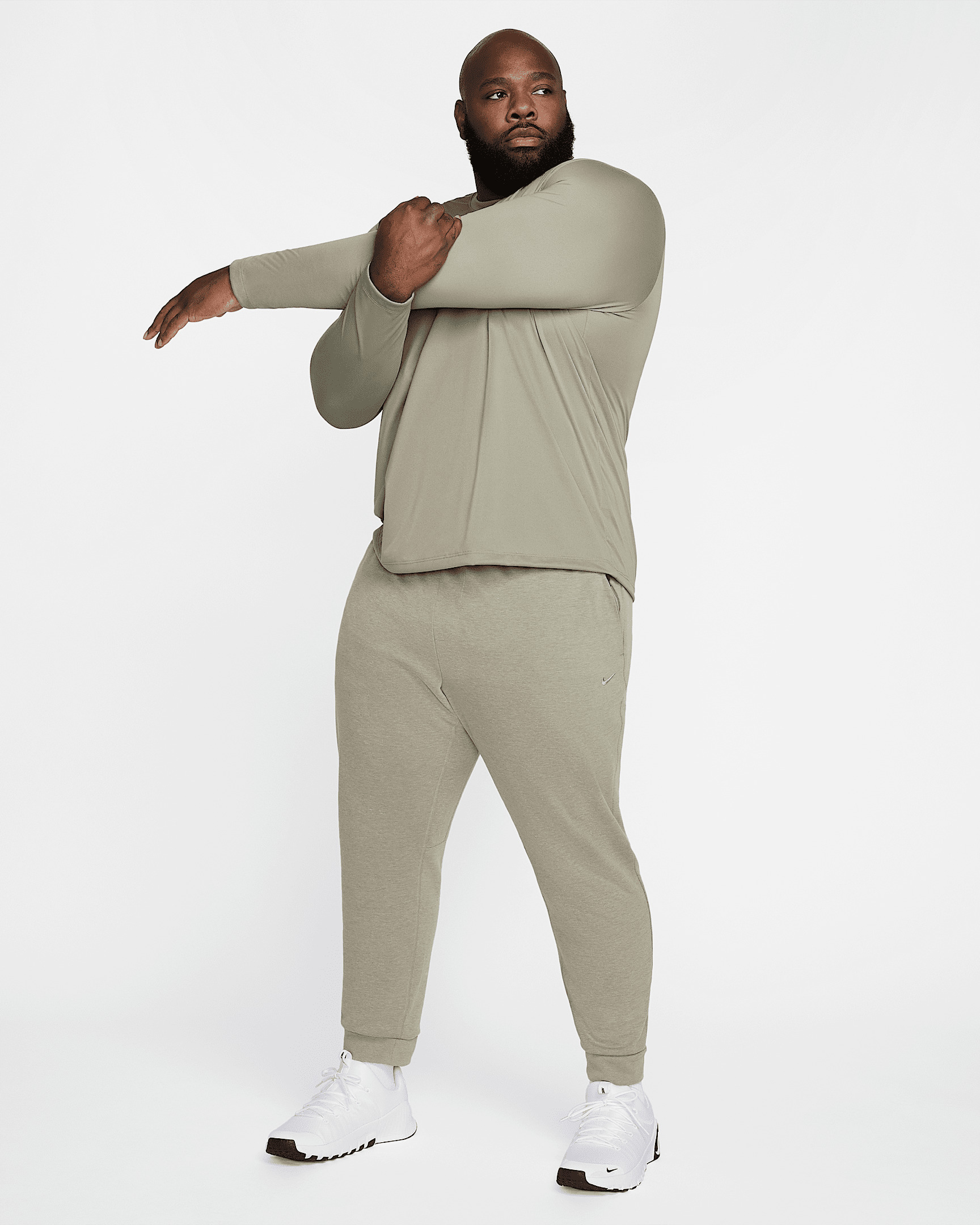 Nike Primary Fleece Men's Dri-FIT UV Performance Joggers - 13