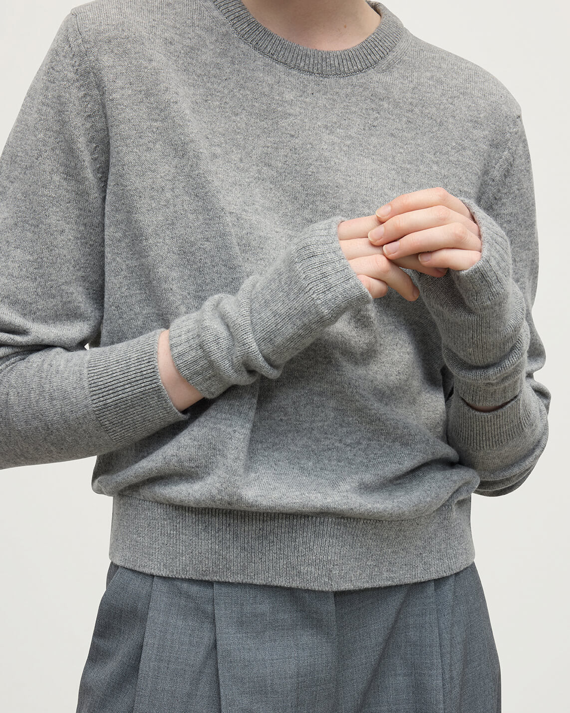 Grey Cashmere Wrist Warmers - 3