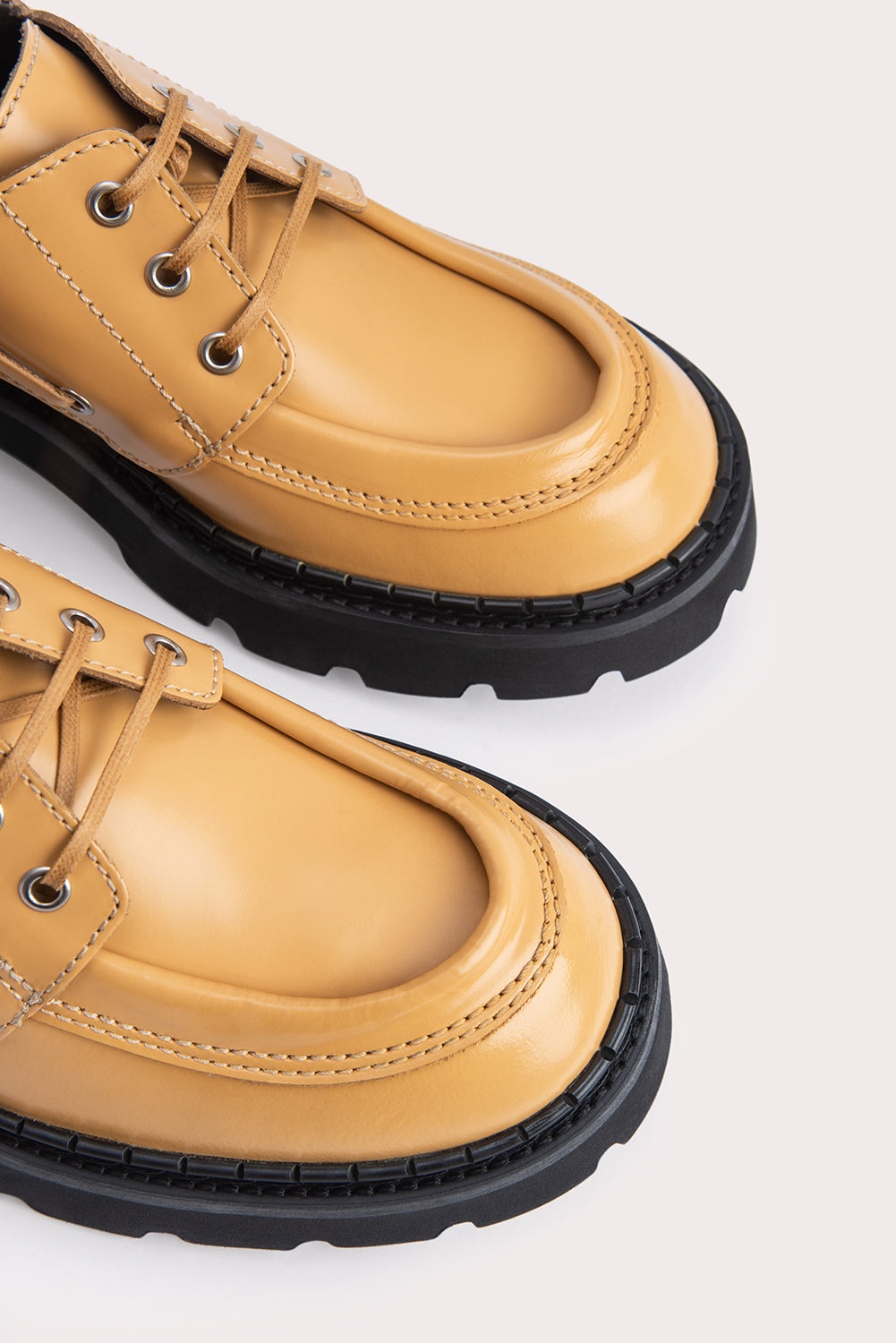 Stanley Biscuit Semi Patent Leather - 3