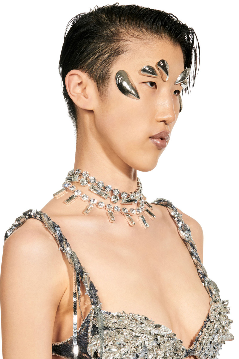 AREA CRYSTAL BAGUETTE CHOKER outlook