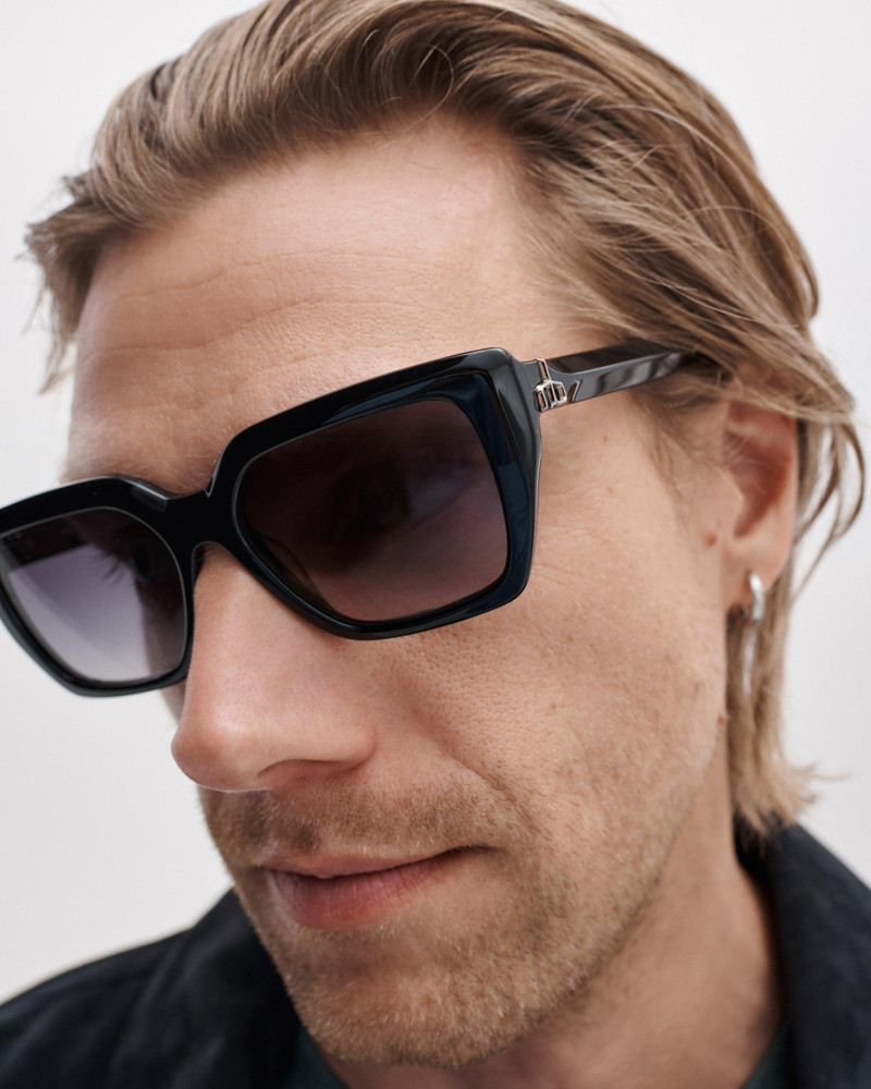 rag & bone Avery Square Sunglasses outlook