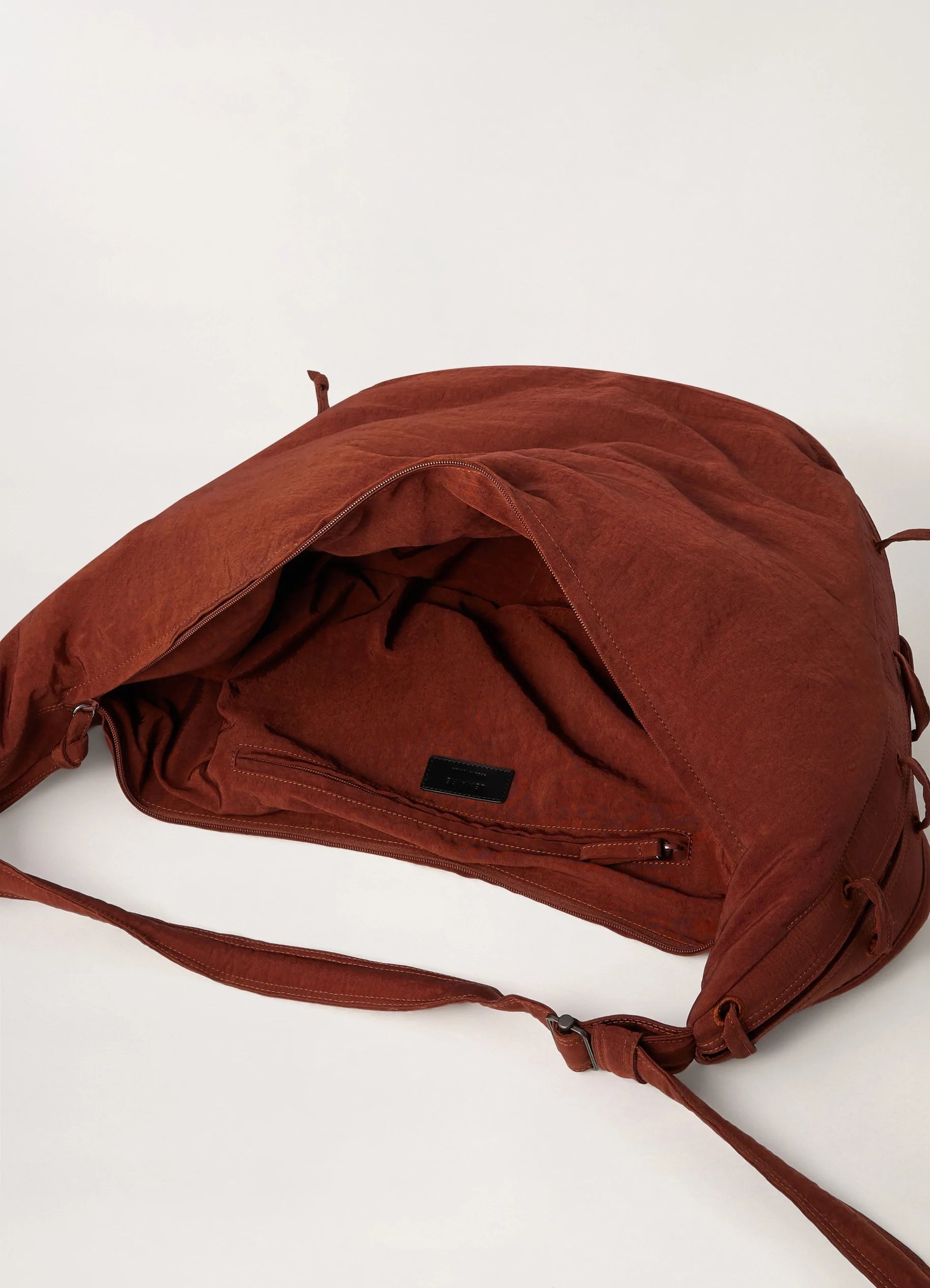 SOFT GAME BAG
NYLON CANVAS - 5
