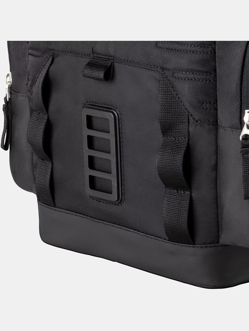 UA 12-Can Sideline Soft Cooler 3