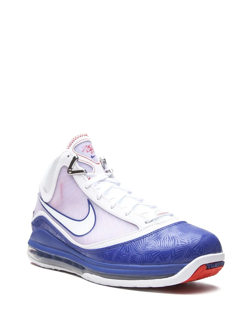 Nike Air Max Lebron 7 "Dodgers" sneakers outlook