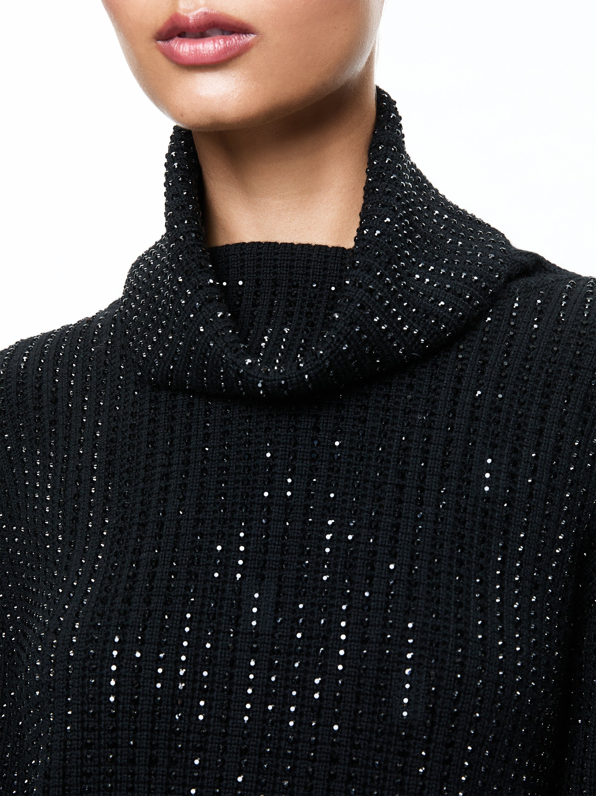 CORIN PULLOVER WITH HEATSET STONES - 5