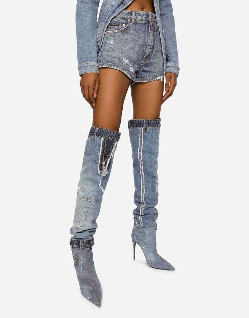 Denim shorts with ripped details 4