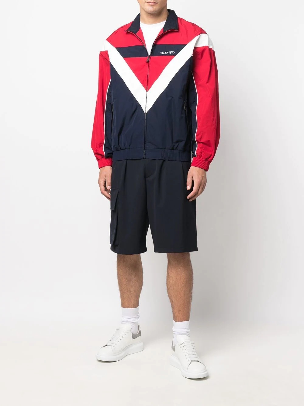 V logo-print sports jacket - 2