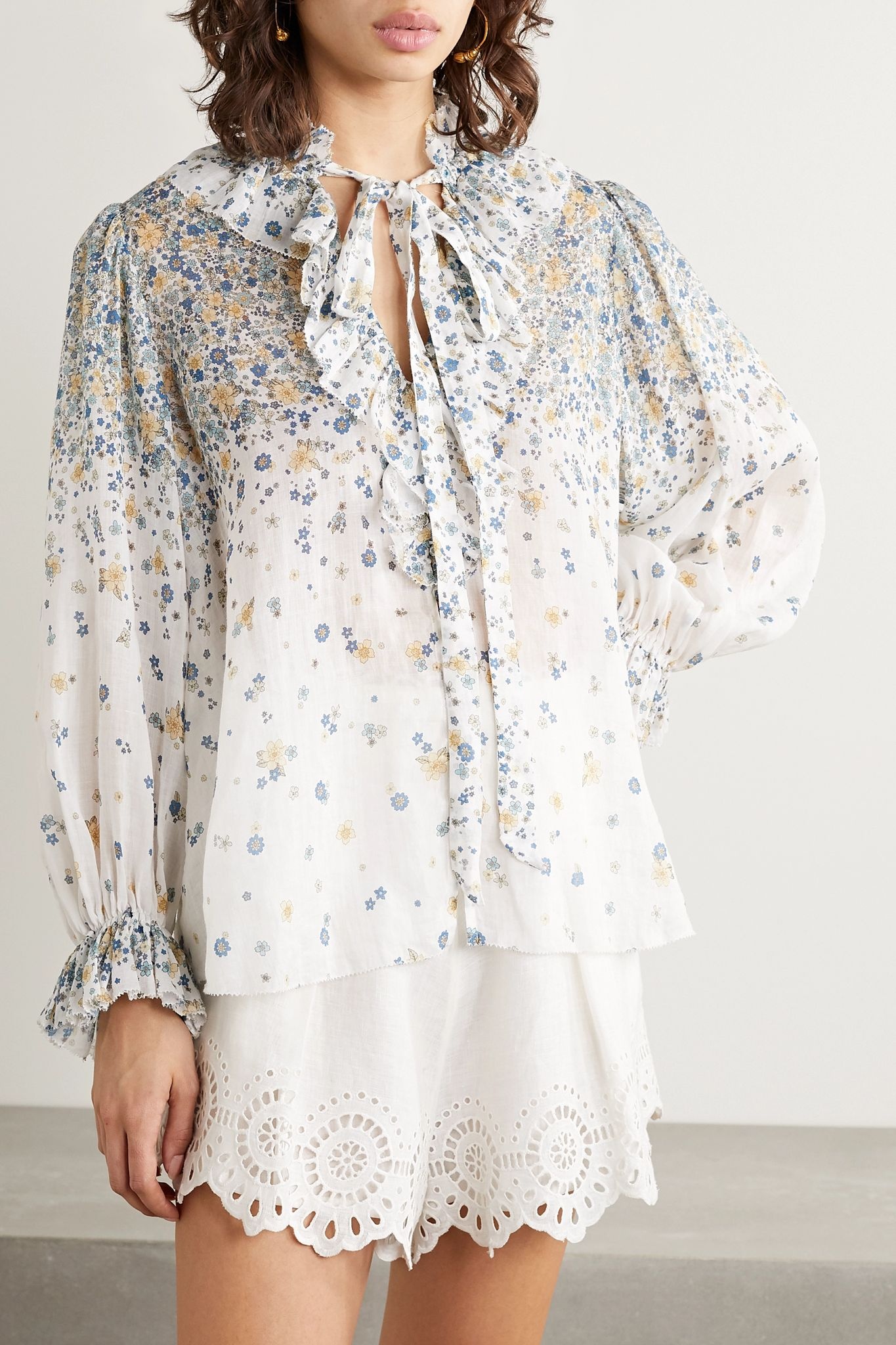 Carnaby pussy-bow ruffled floral-print ramie blouse - 3